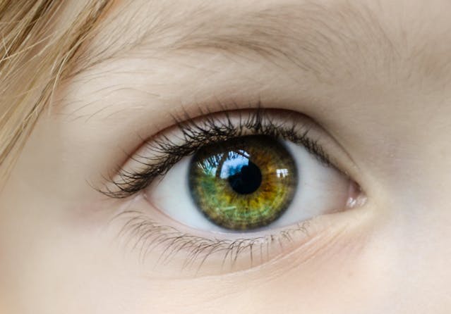 Akių vitaminai ir psichikos sveikata: ryšys tarp regėjimo ir nuotaikos